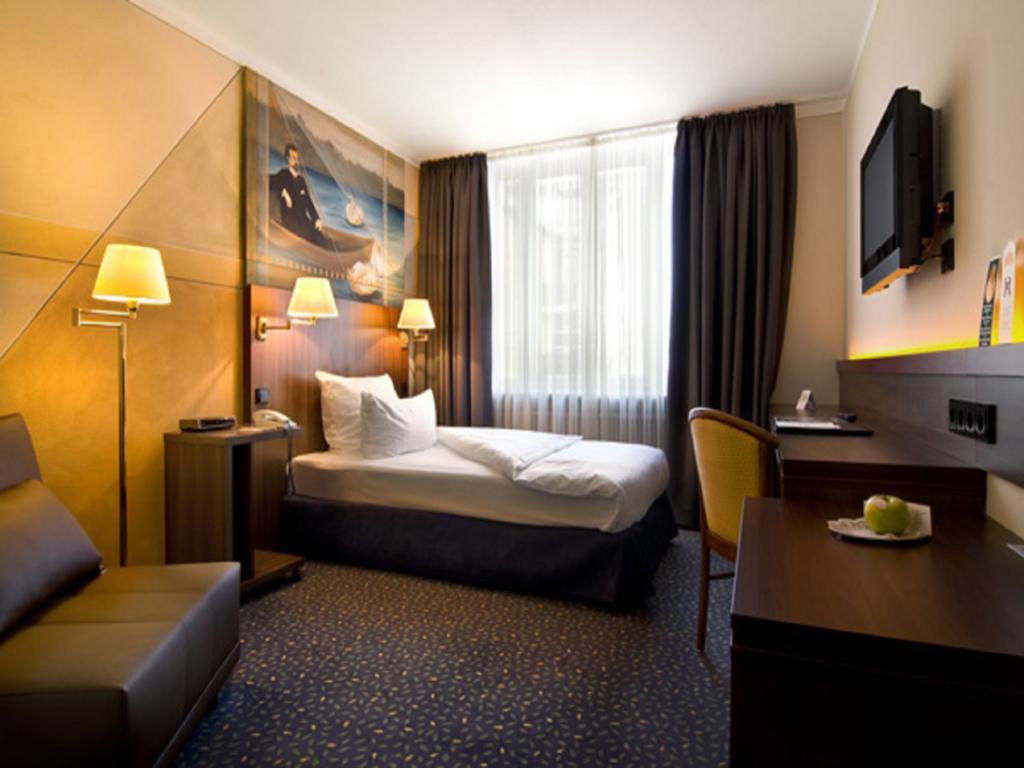 Hotel Koenig Ludwig II Garching bei München Cameră foto